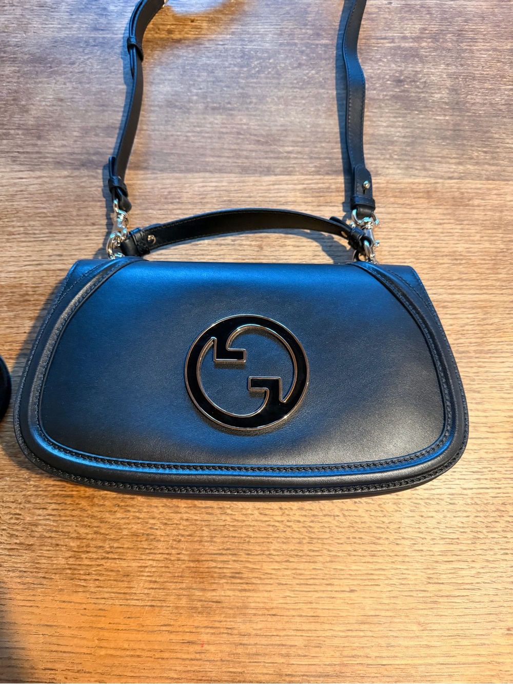 Gucci Blondie medium top handle bag